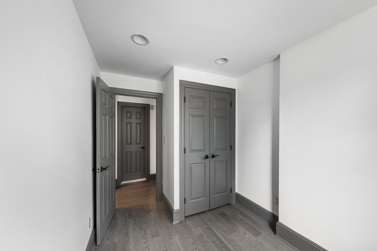 a room in Flatiron District photo 5