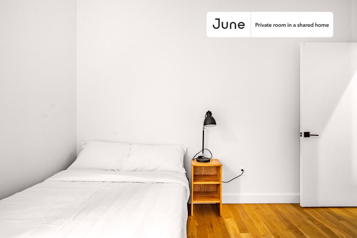 a room in Ridgewood photo 3