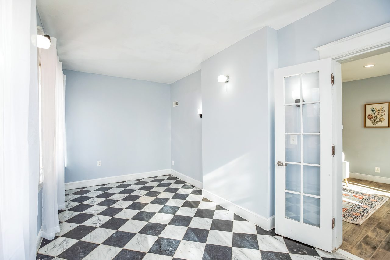 a room in Dupont Park photo 3