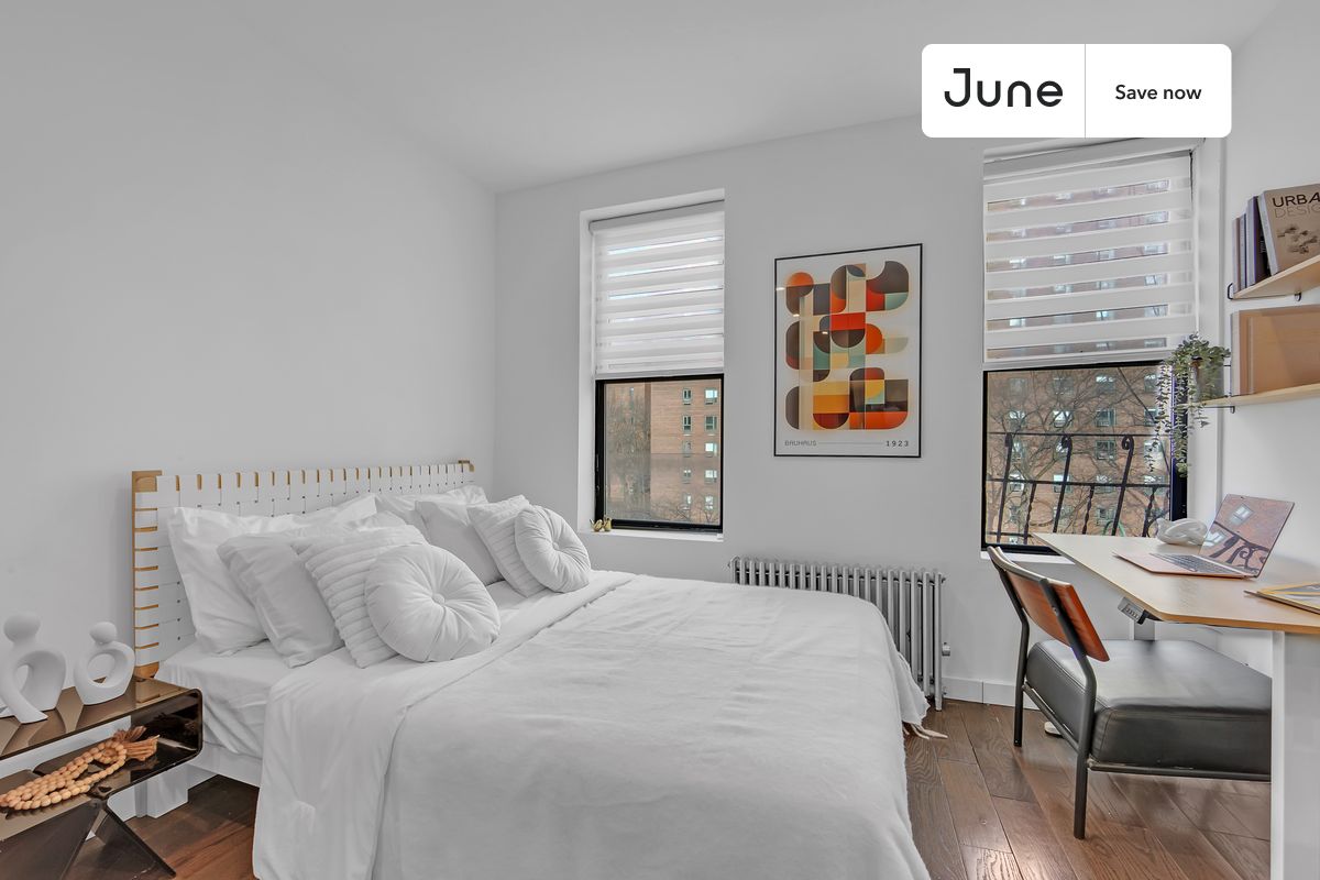 a room in East Village photo 9