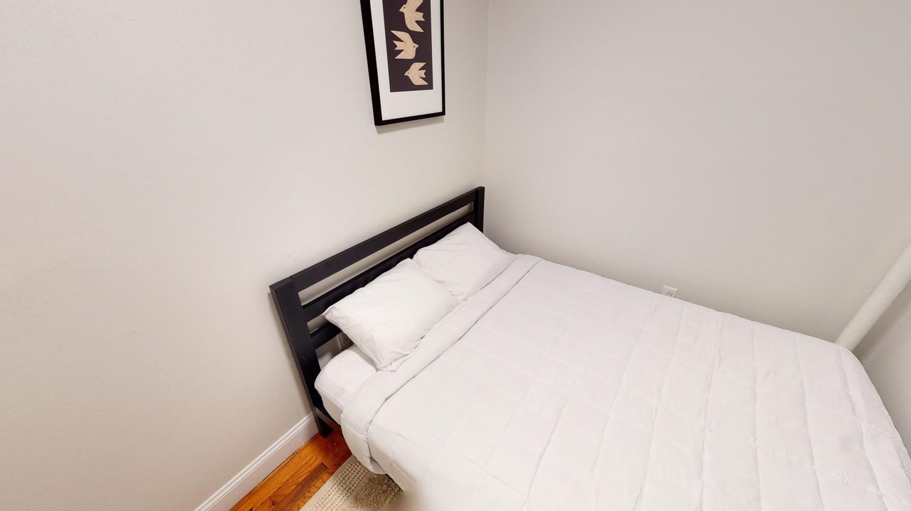 a room in East Village photo 3