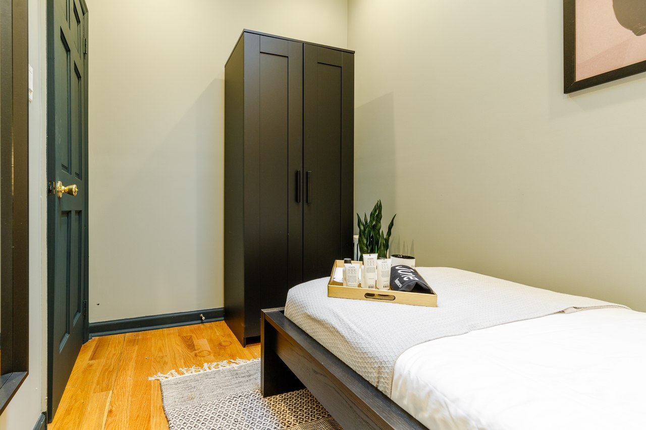 a room in Upper East Side photo 2