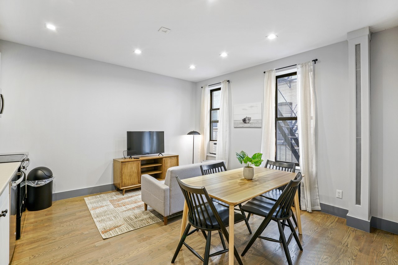 a room in Harlem photo 6