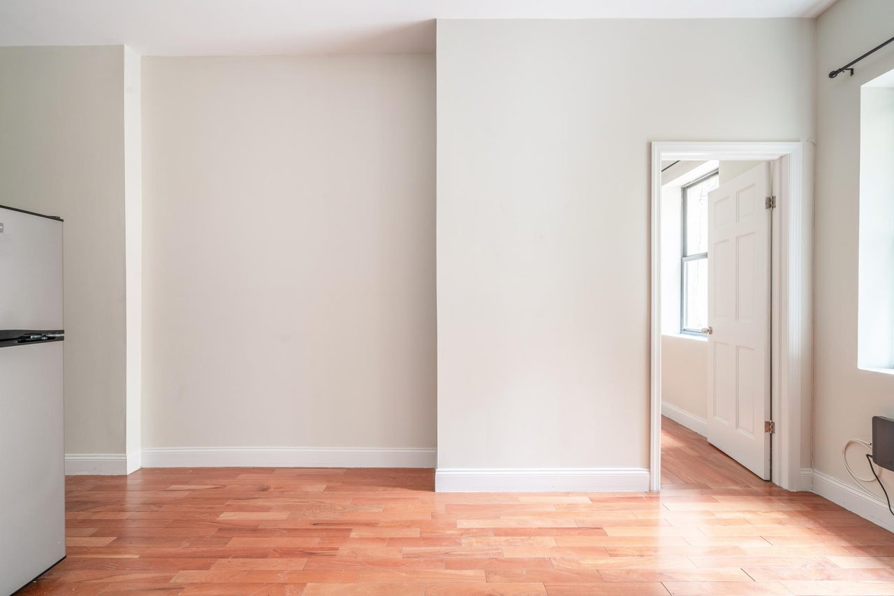 a room in East Village photo 6