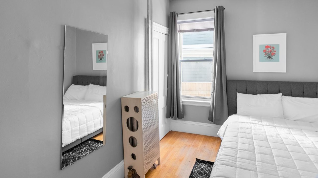 a room in Back Bay photo 3