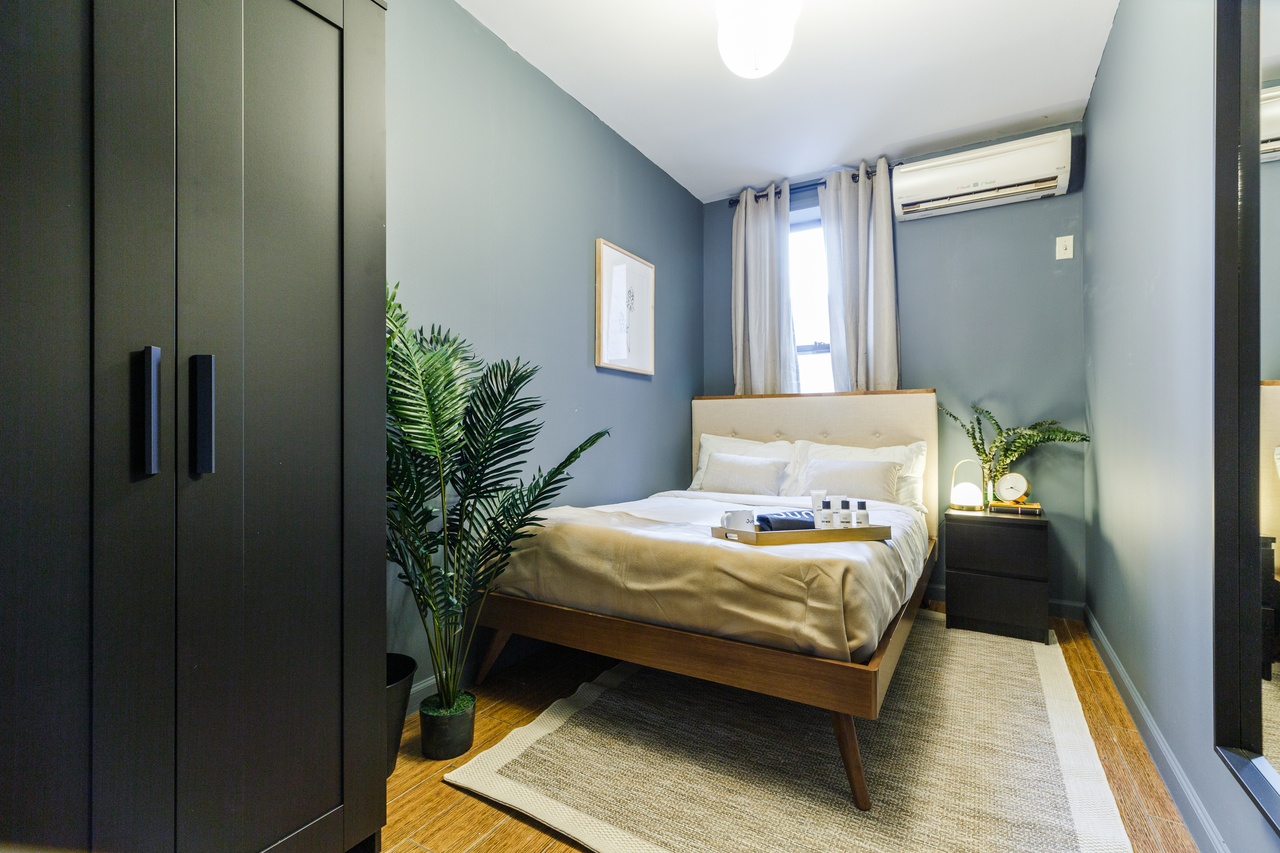 a room in Lower East Side