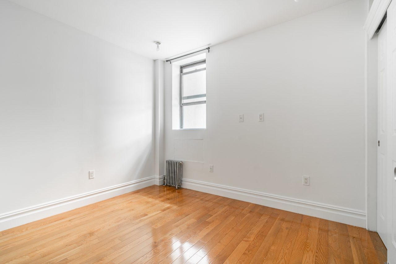 a room in East Village photo 2