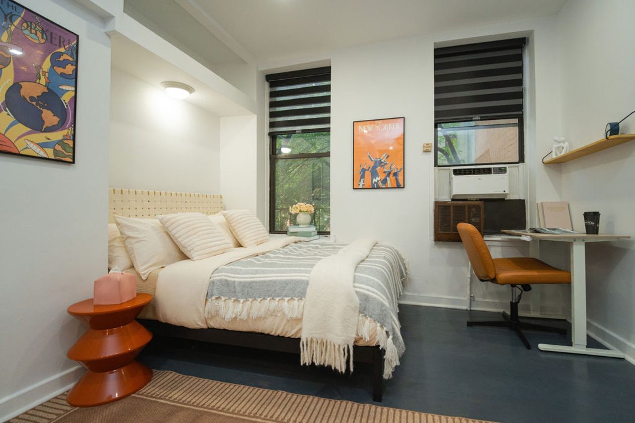 a room in East Village photo 6