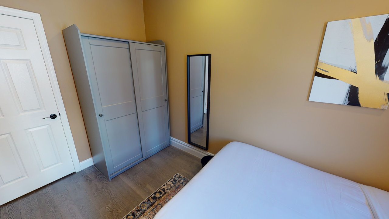 a room in East Village photo 5