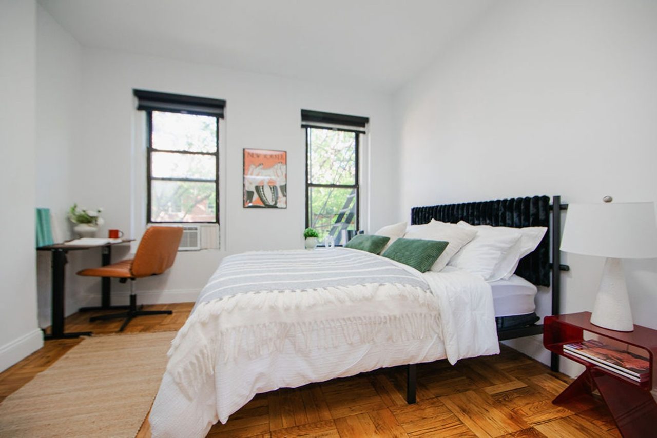 a room in East Village photo 6