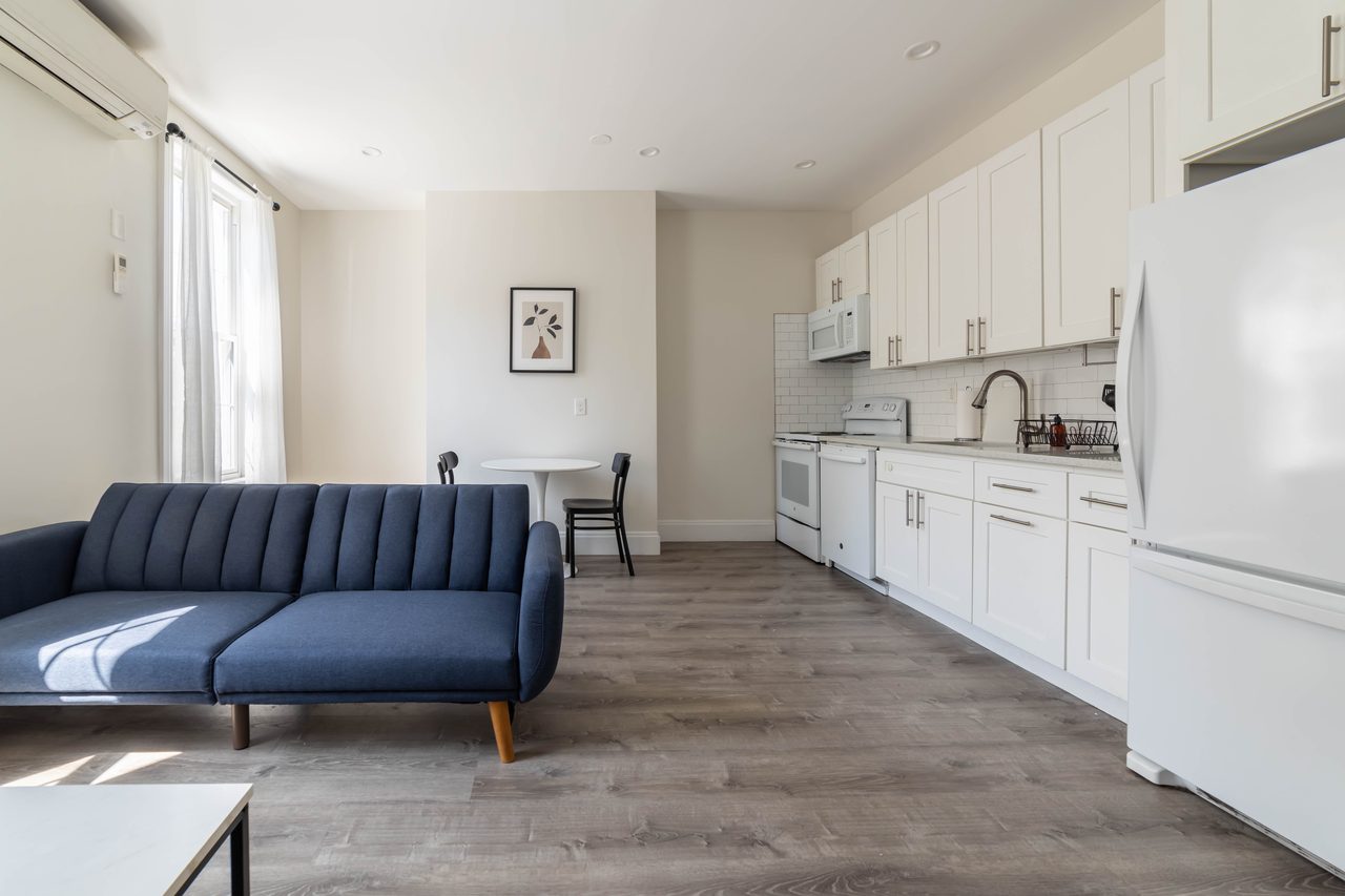 a room in Greenpoint photo 6