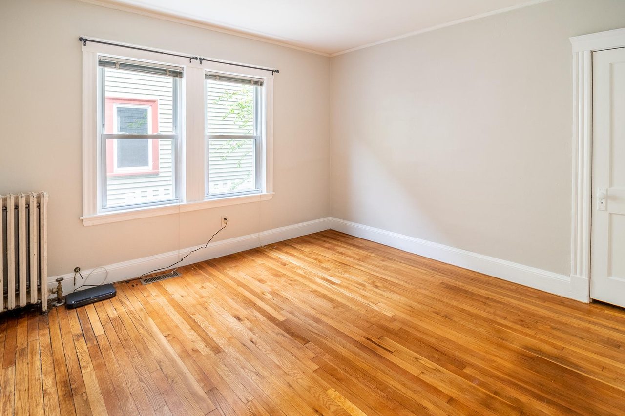 a room in Mission Hill photo 2