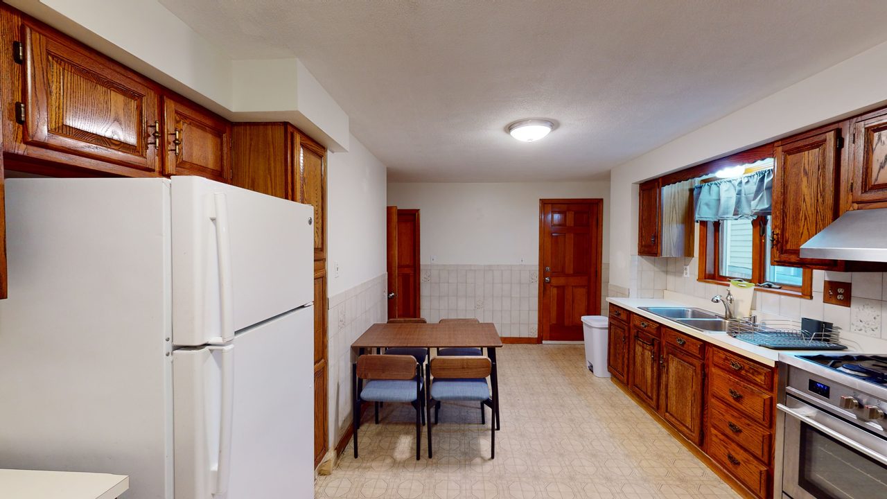 a room in Winter Hill photo 7