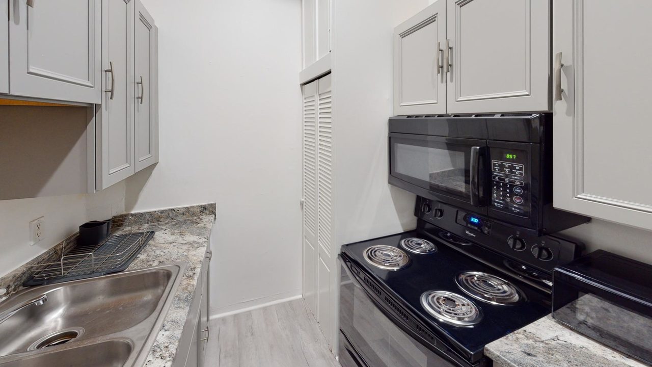 a room in Fenway–Kenmore photo 2