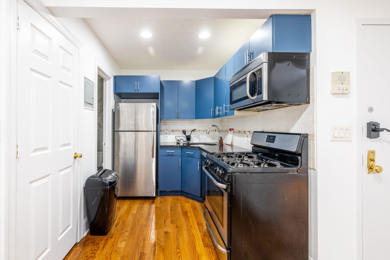 a room in Flatiron District photo 5