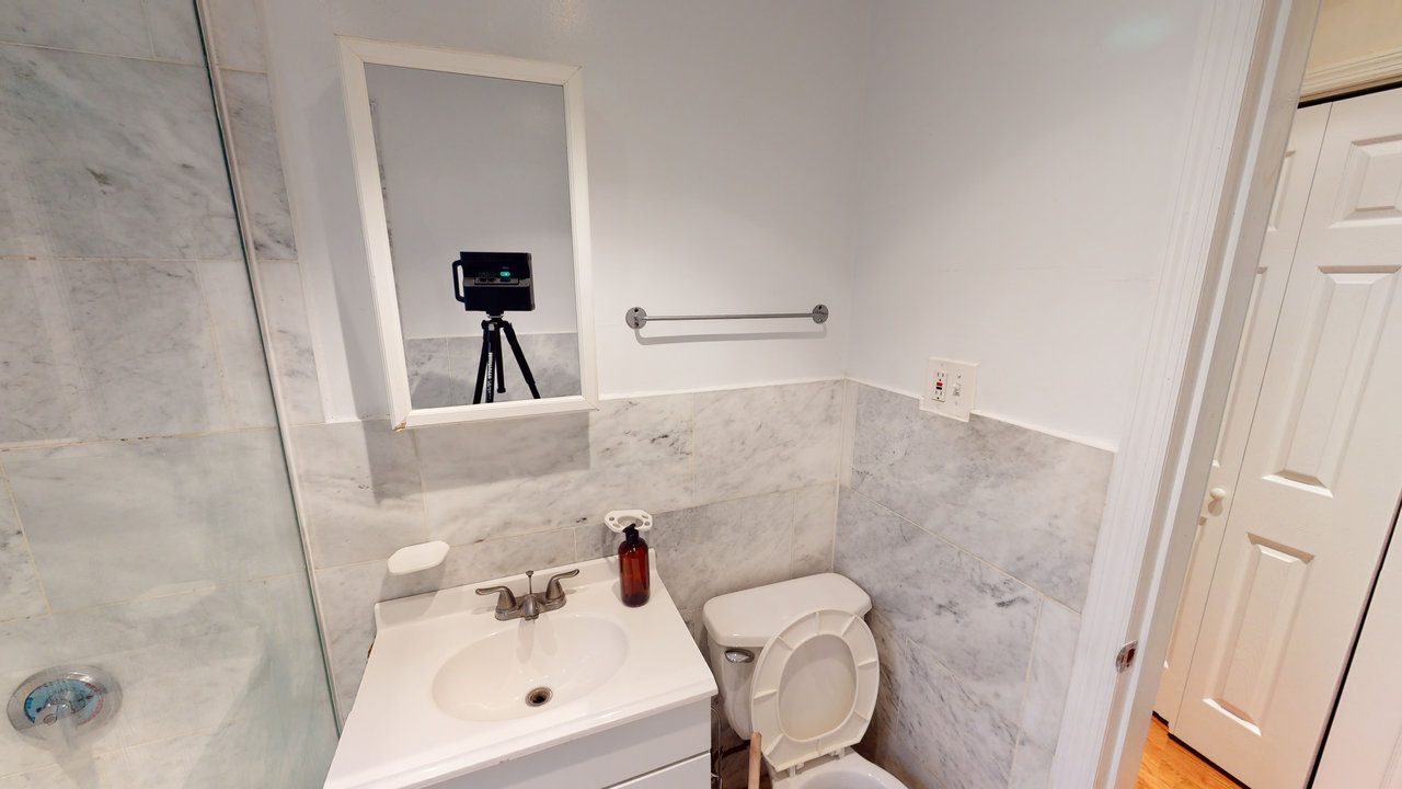 a room in East Harlem photo 5