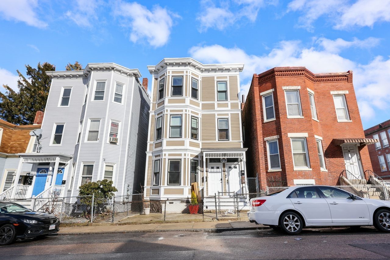 a room in Jamaica Plain photo 9