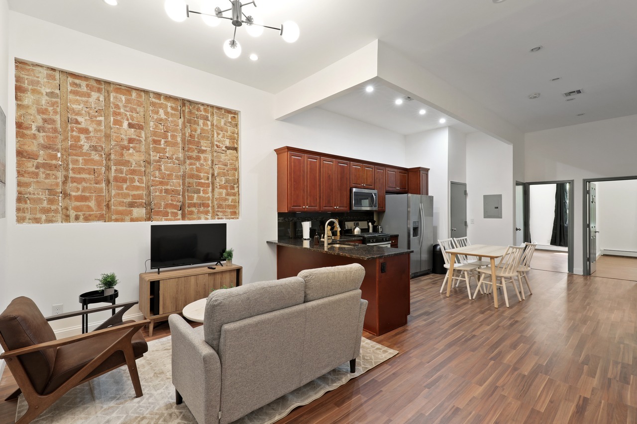 a room in Bushwick photo 2