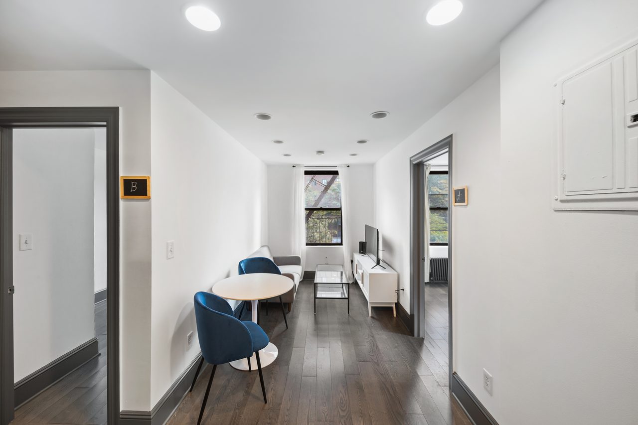 a room in Flatiron District photo 6