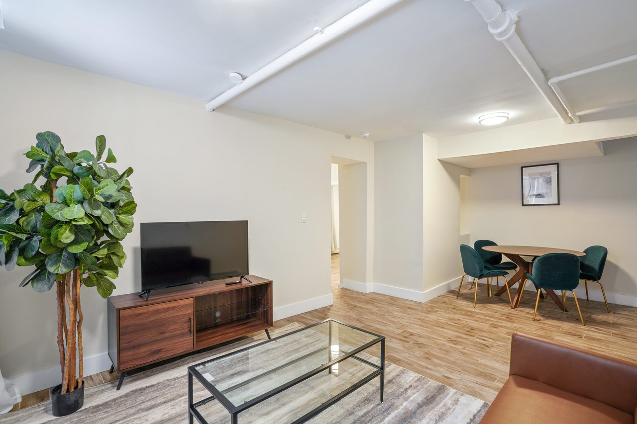 a room in Morningside Heights photo 6