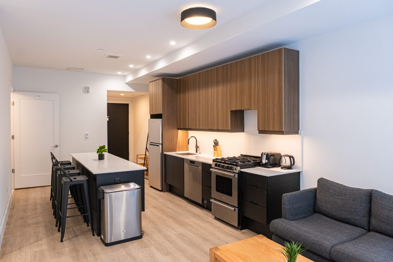 a room in Northwest Washington photo 4