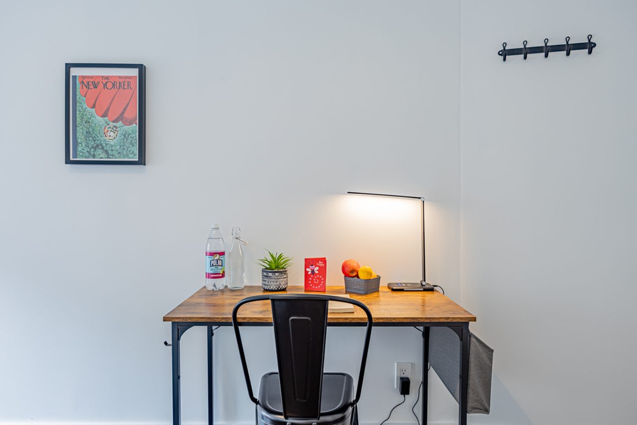 a room in Bedford-Stuyvesant photo 3