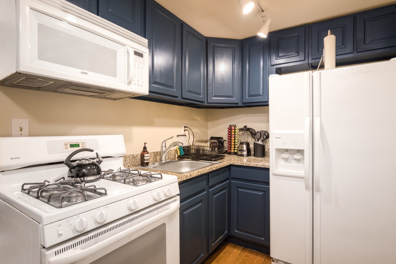 a room in Northwest Washington photo 5