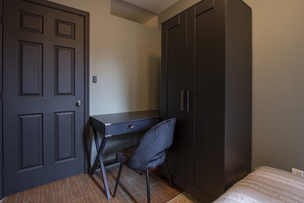 a room in Lower East Side photo 2