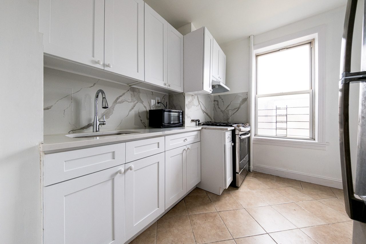 a room in Sunset Park photo 5
