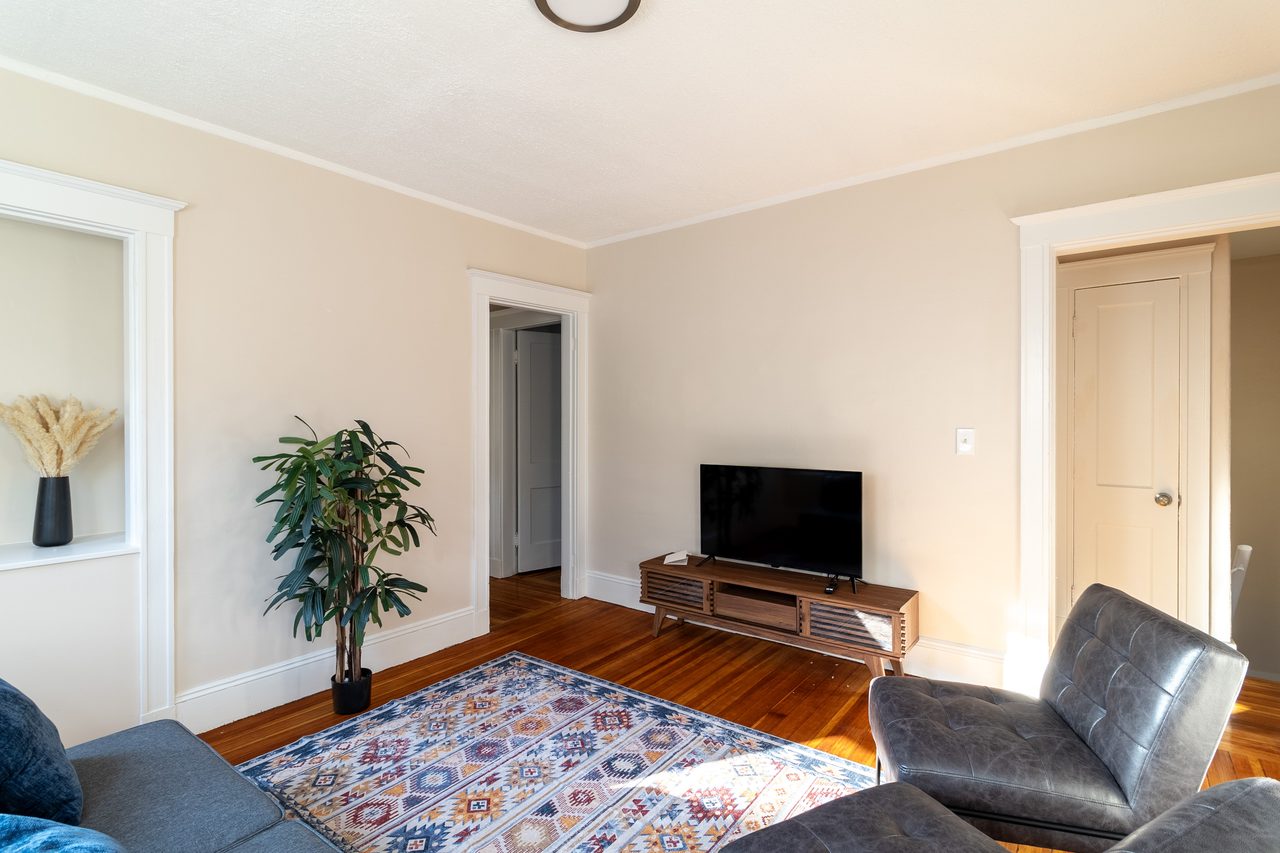 a room in Lower Allston photo 9