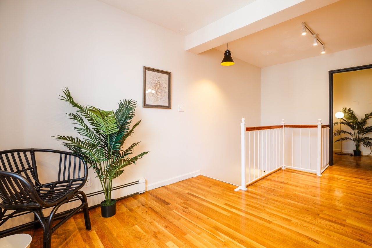 a room in East Village photo 7
