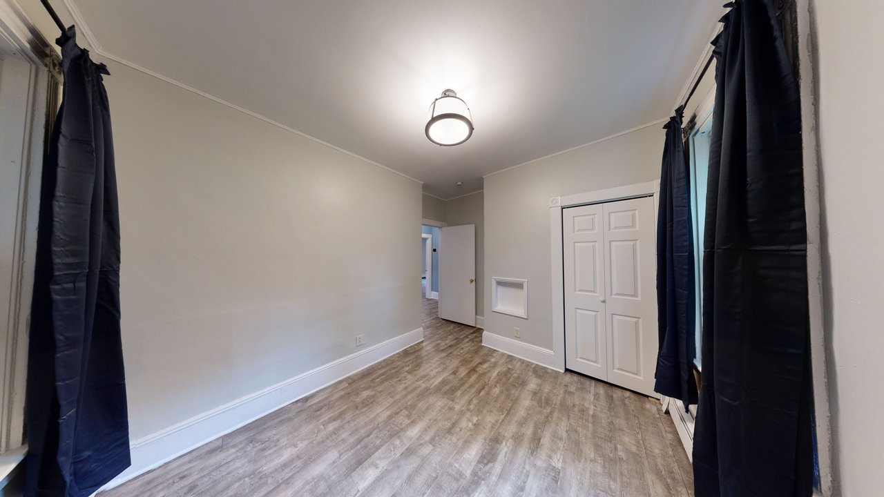 a room in Mission Hill photo 4