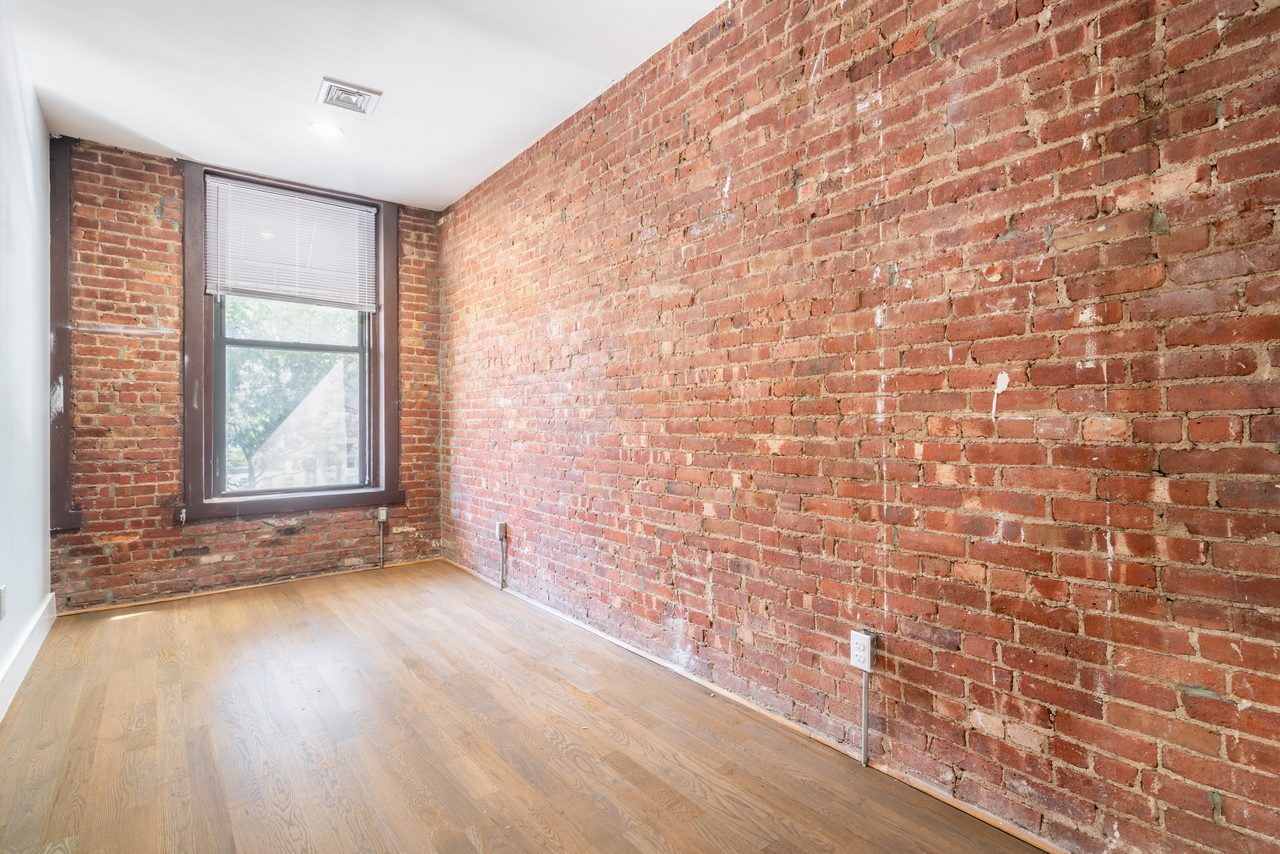 a room in Harlem photo 3