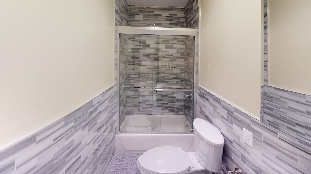 a room in Morningside Heights photo 4