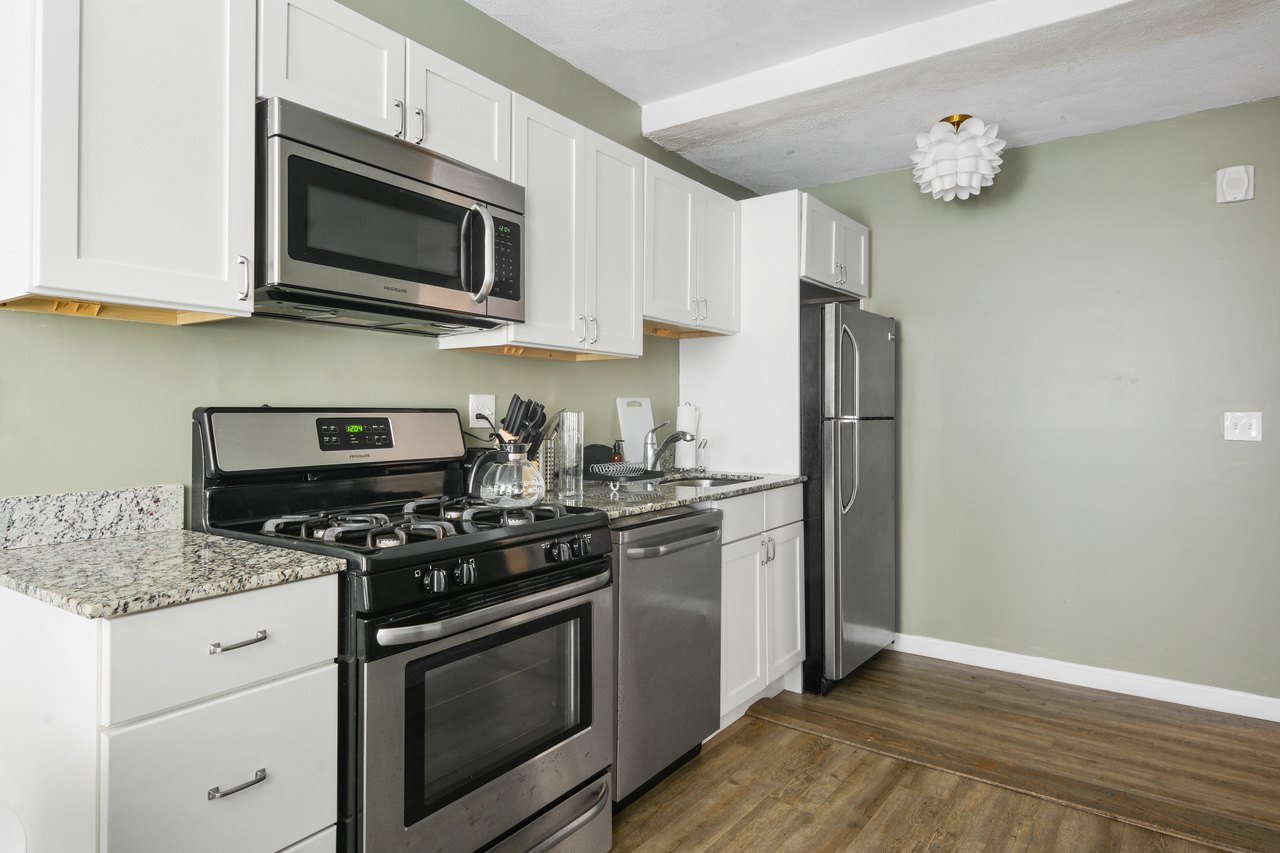 a room in North End photo 6
