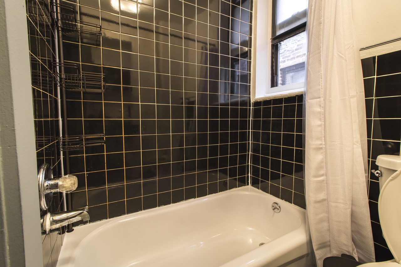 a room in East Village photo 9