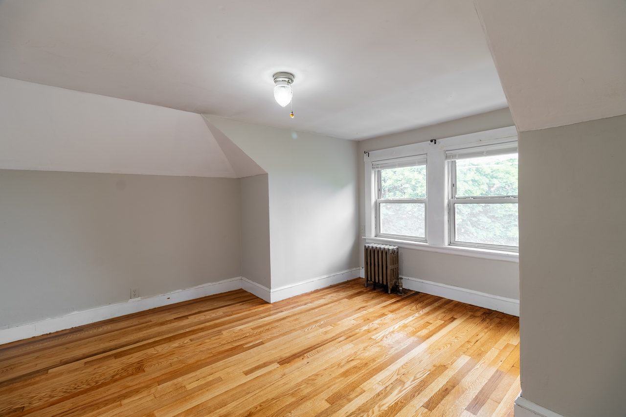 a room in Ten Hills photo 3