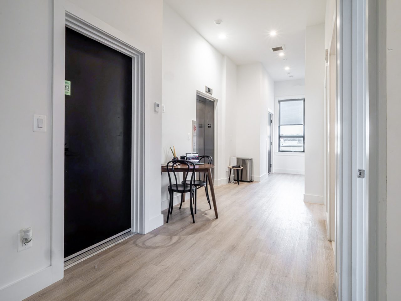 a room in Northwest Washington photo 5
