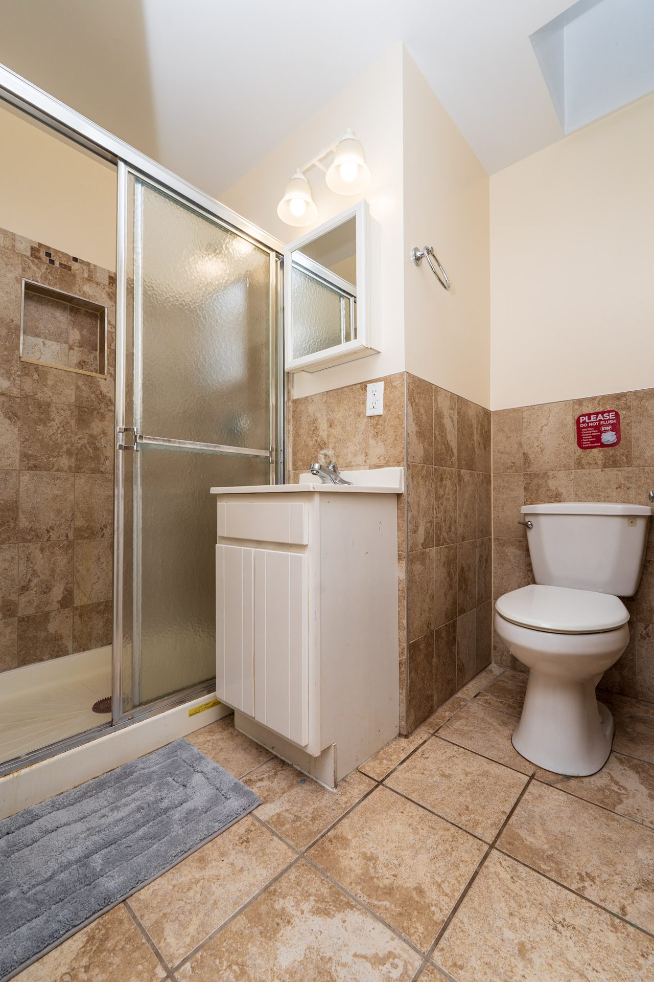 a room in Upper East Side photo 5