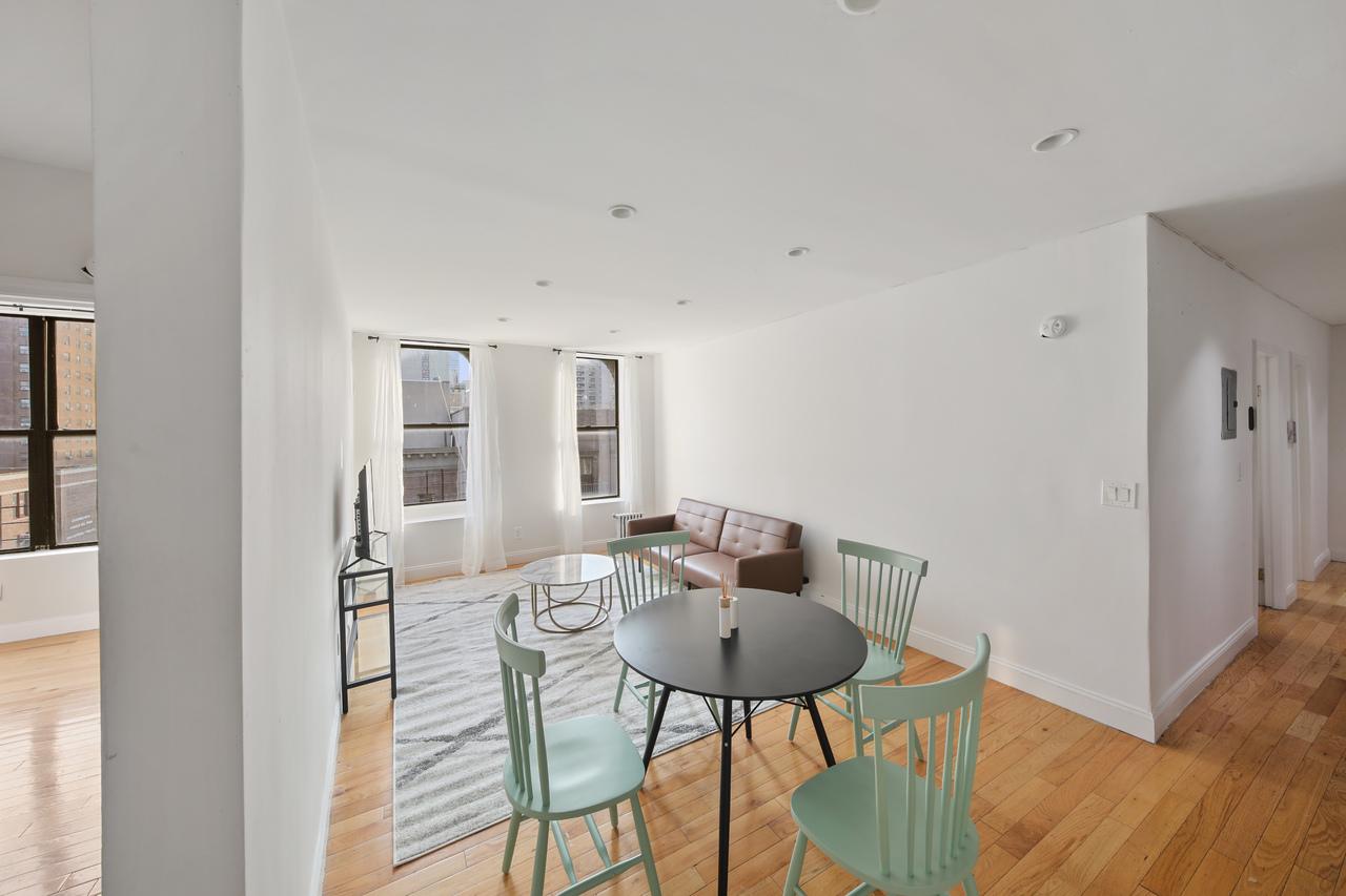 a room in East Harlem photo 5