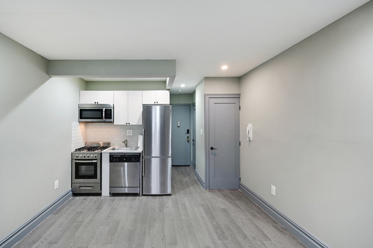 a room in East Village photo 2