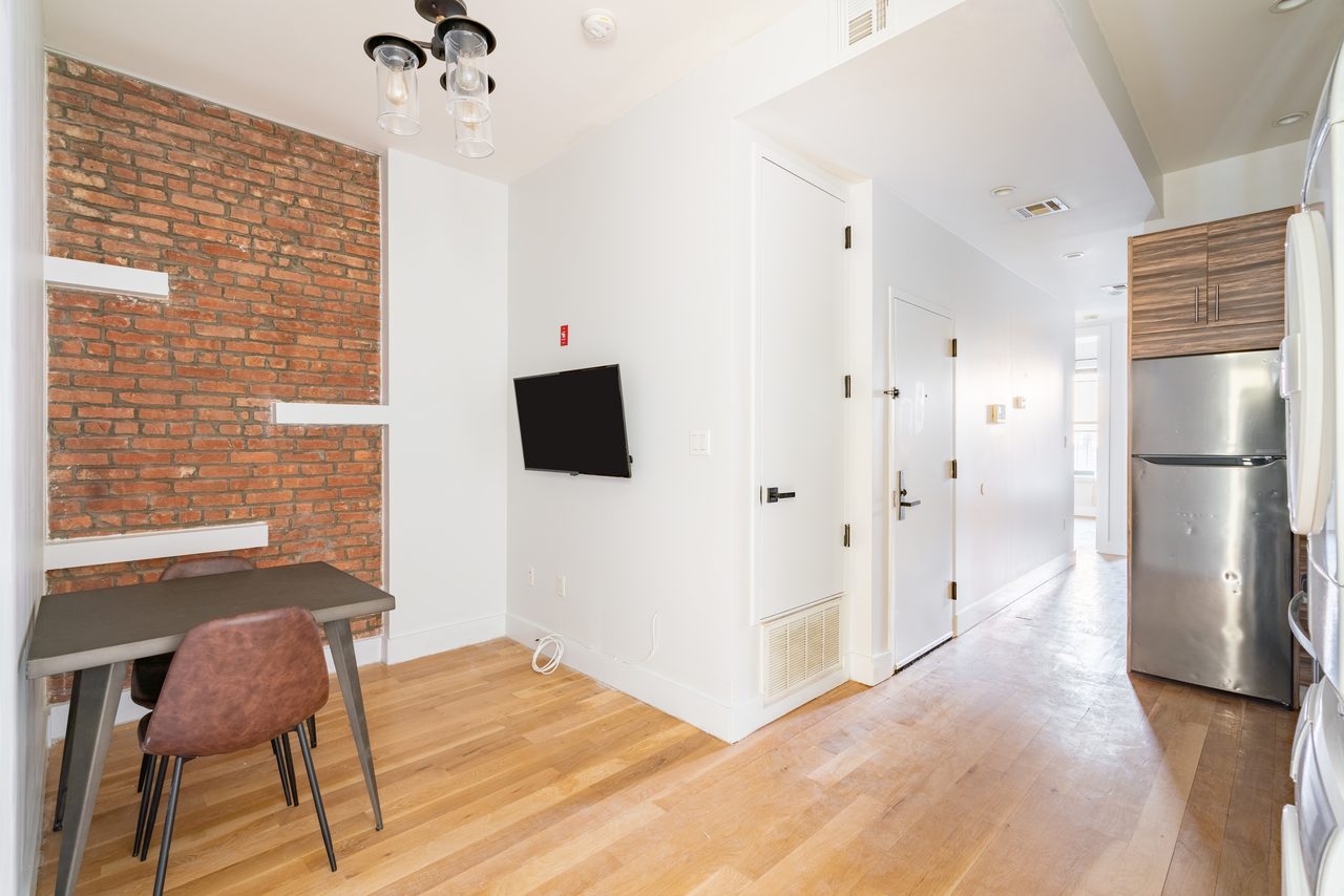 a room in Harlem photo 9