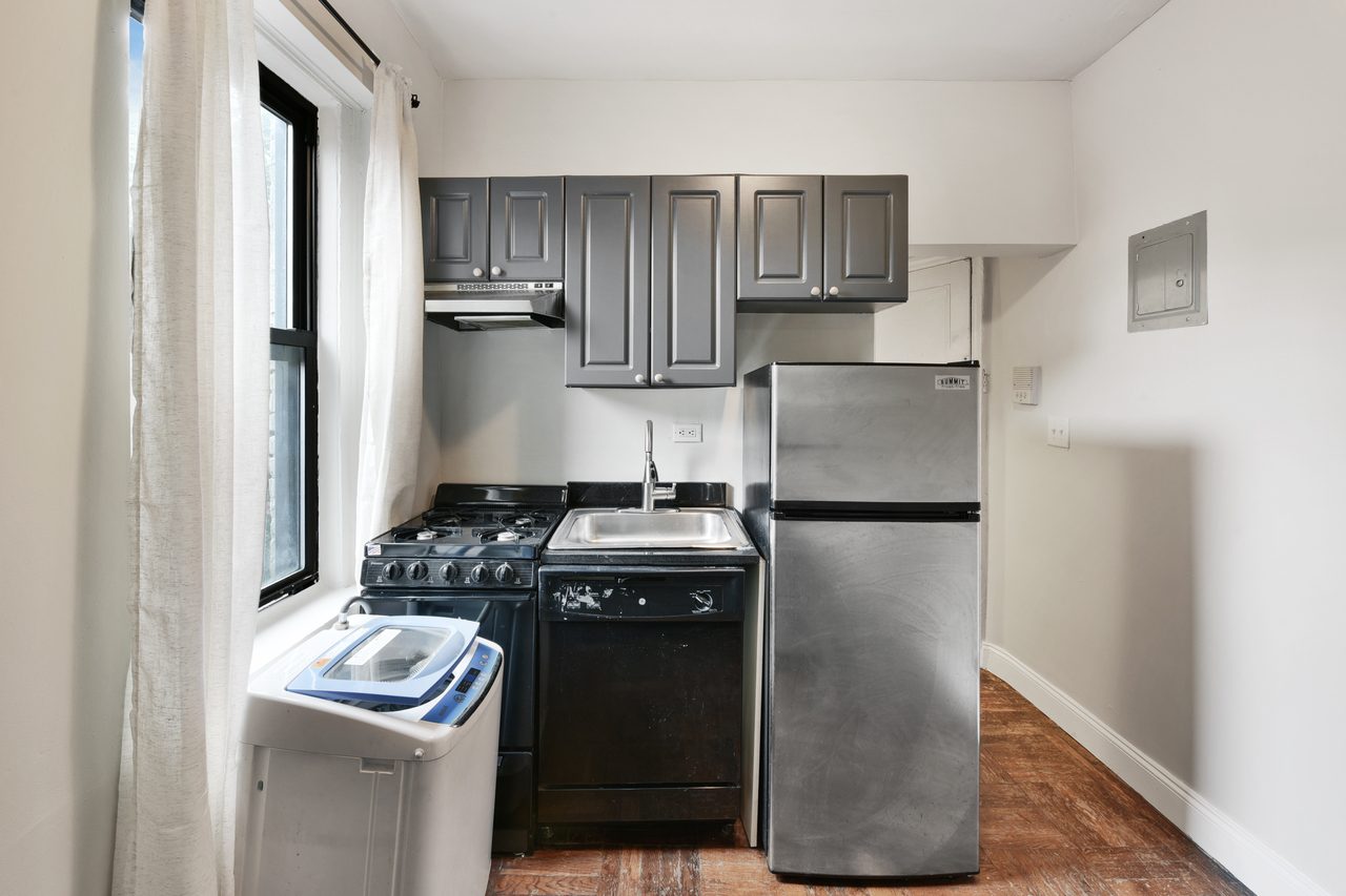 a room in East Village photo 2