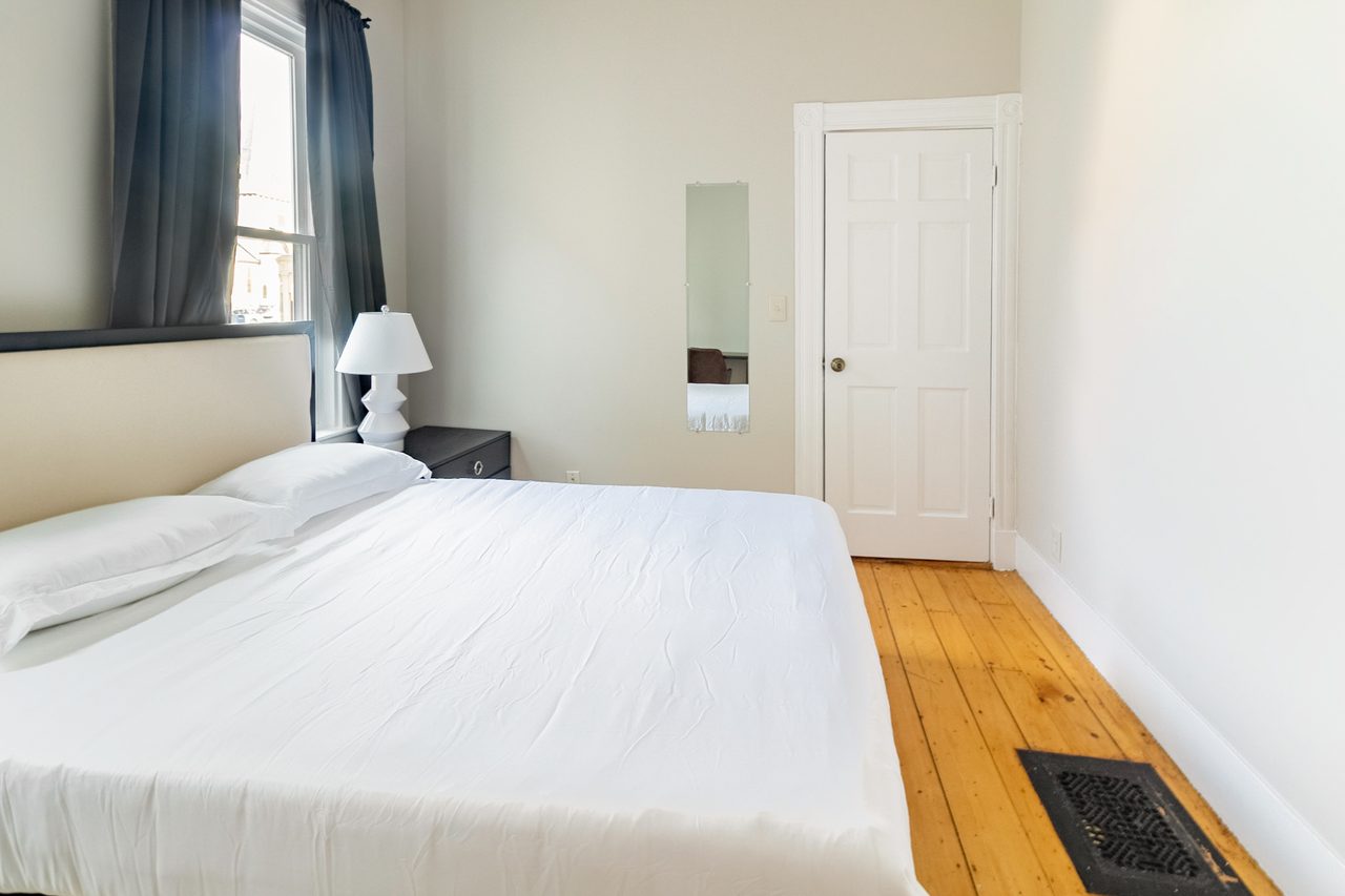 a room in Mid-Cambridge photo 2