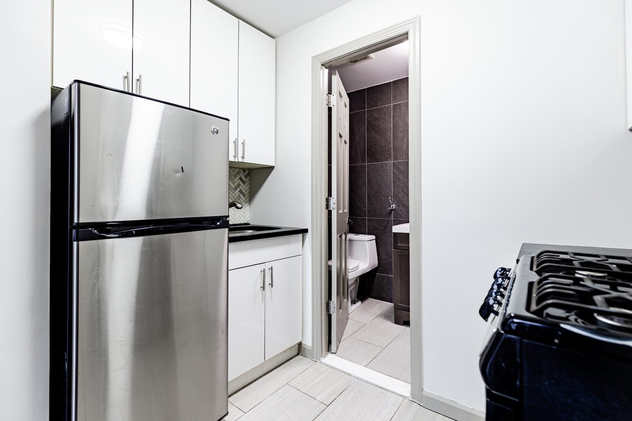 a room in East Village photo 2
