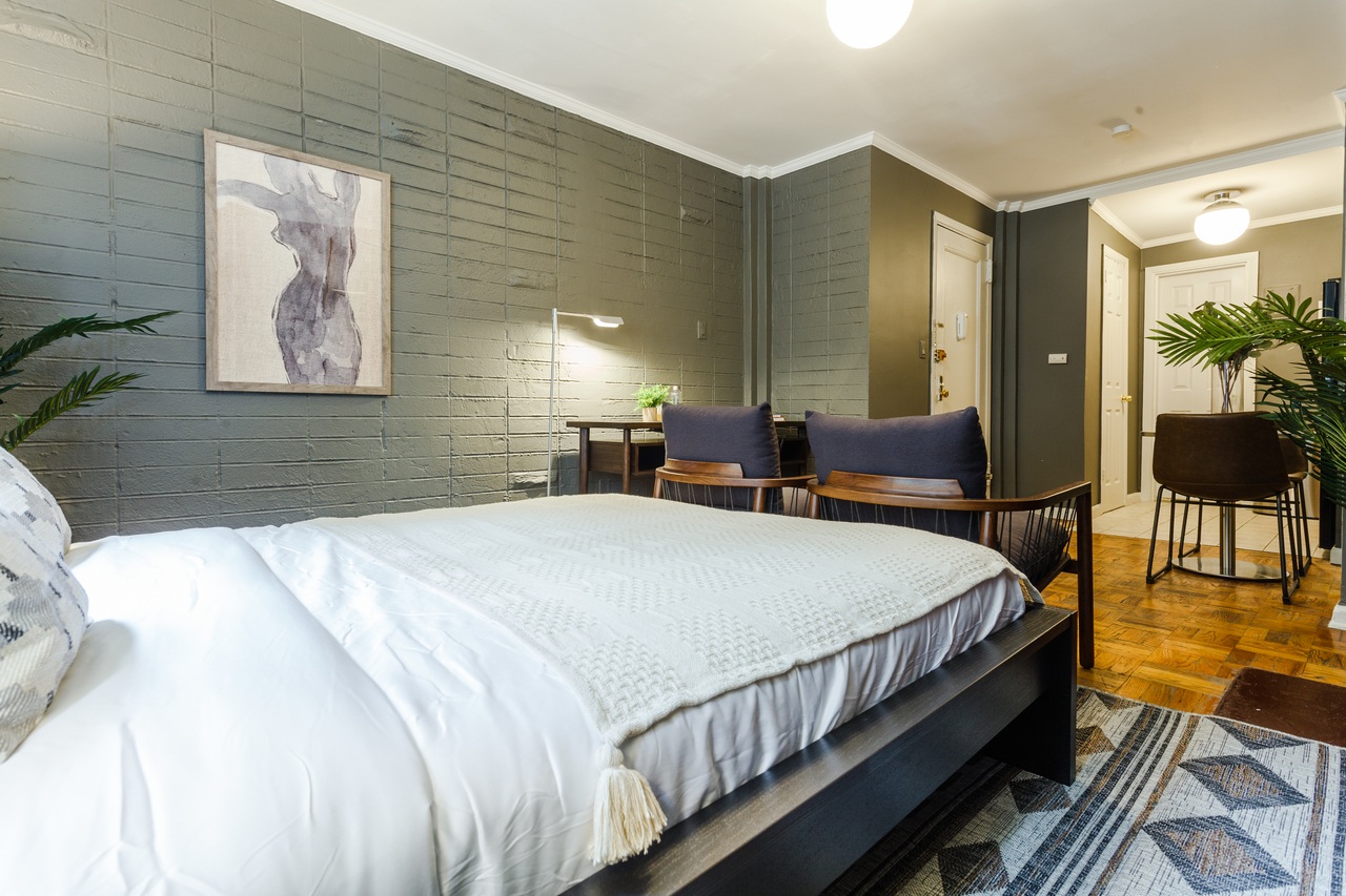 a room in Kips Bay photo 6