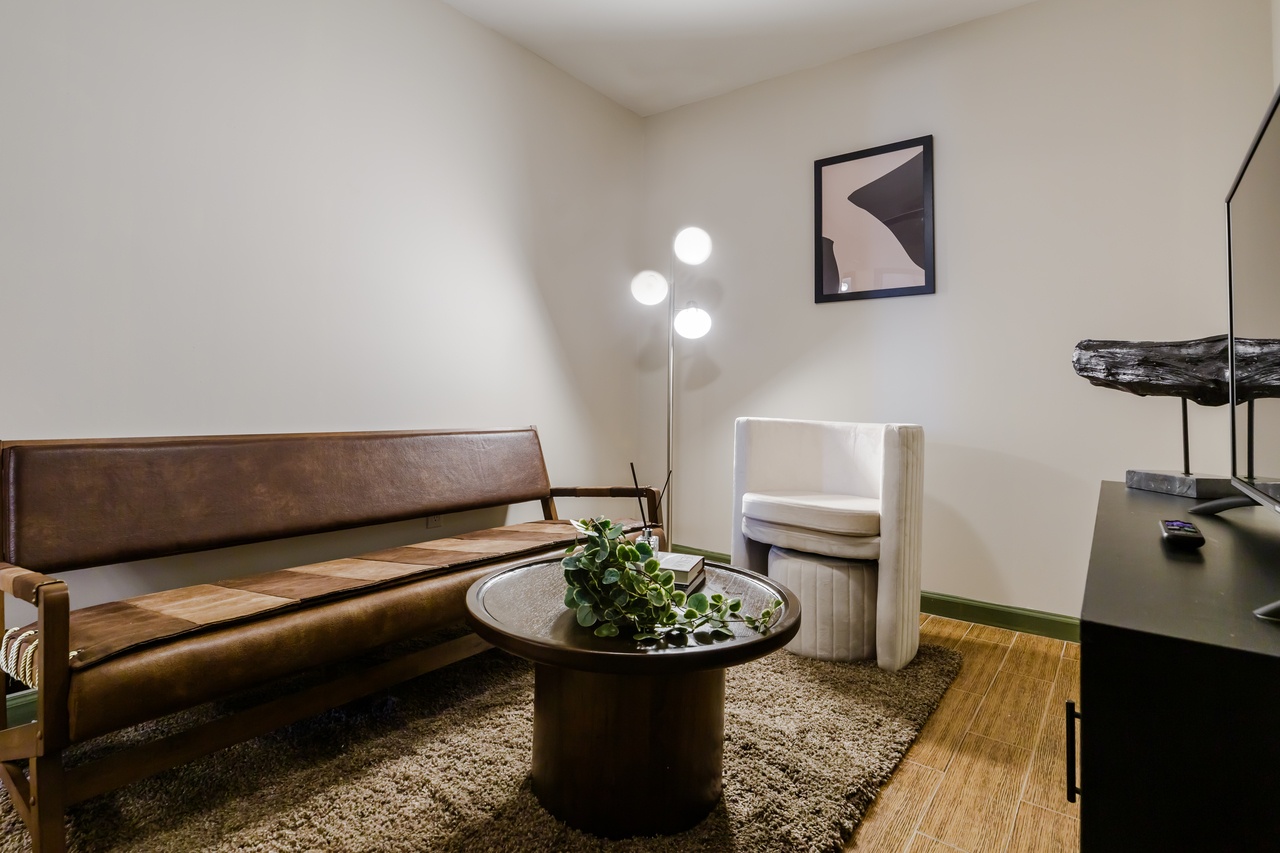 a room in Lower East Side photo 5