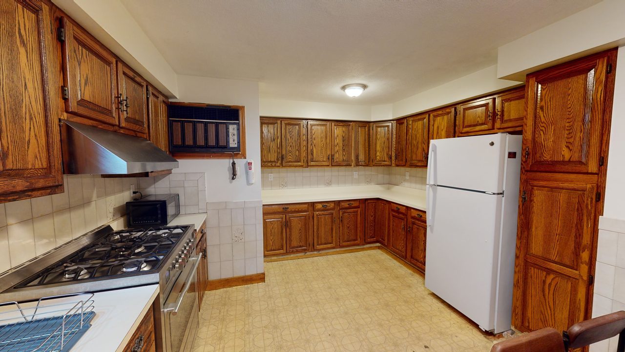 a room in Winter Hill photo 6
