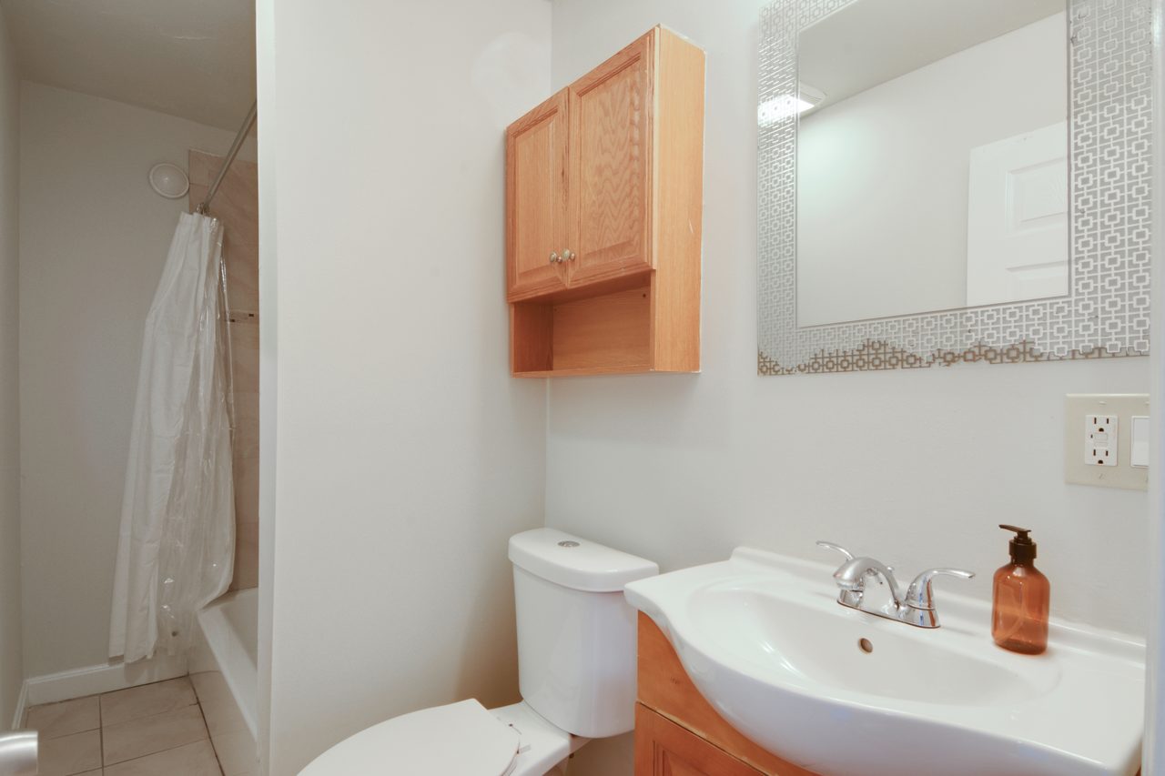 a room in Allston photo 8
