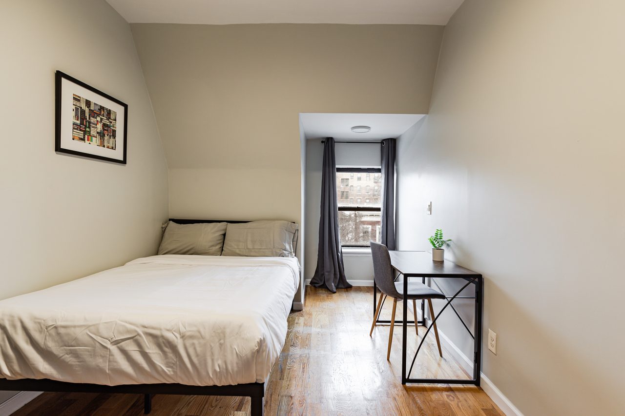 a room in Little Haiti photo 2